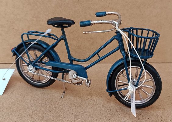 Bicicleta metal. Ref 31081. 16x9x6