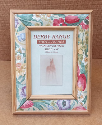 Portafotos madera. Ref PW005. 23x18