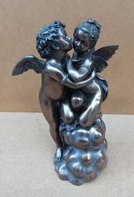 El primer beso resina. Ref 83877. 22x8x10