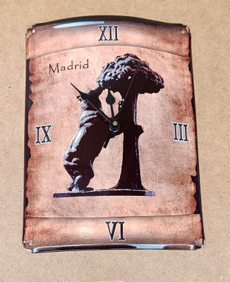 Reloj chapa "Oso y madroño". 28,5x21,5