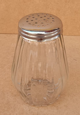 Salero cristal tapa metal. Ref GALI. 11x8