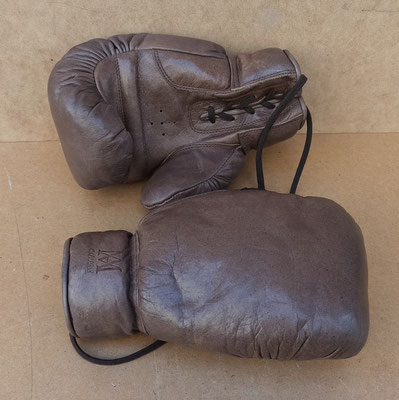 Guantes de boxeo cuero. Ref HA024