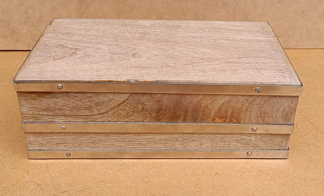 Caja madera filo plateado metal. Ref 20860. 26x15x8,5