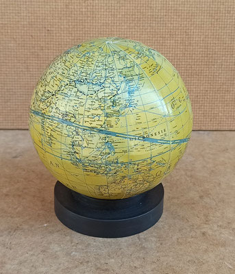 Globo terráqueo mini. Ref 2601054. 10x8