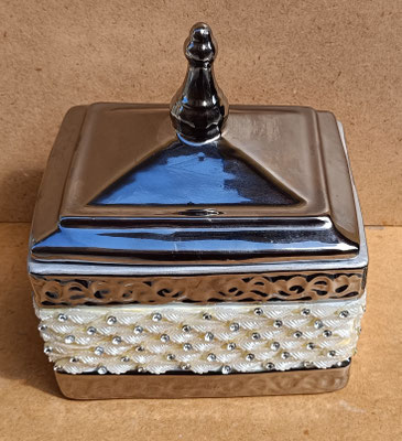 Caja cerámica. Ref 70119. 25x19x15