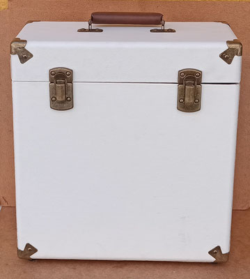 Caja para guardar vinilos cuero. 38x35x17