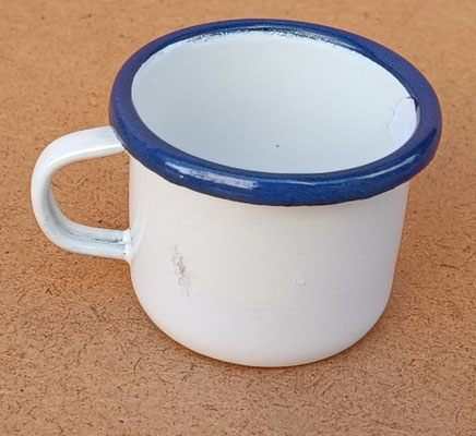 Taza metal esmaltado mini. Ref 903005. 4,5x7x6