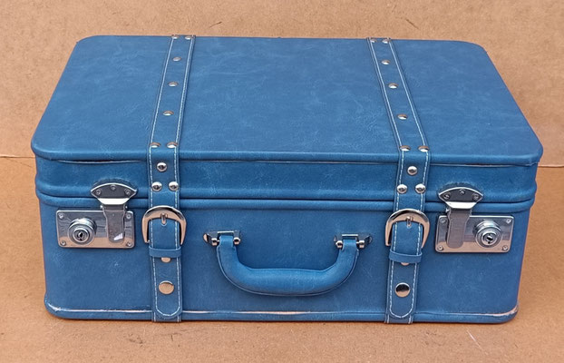 Maleta azul polipiel. Ref 165294. 49x20x30.