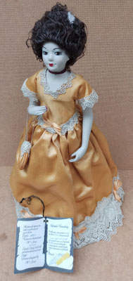 Muñeca Catherine porcelana. Modelo 106 marca Lady doll. Serie limitada. Nº 201 de 800 muñecas. Hecho en España (Valencia). 39x14