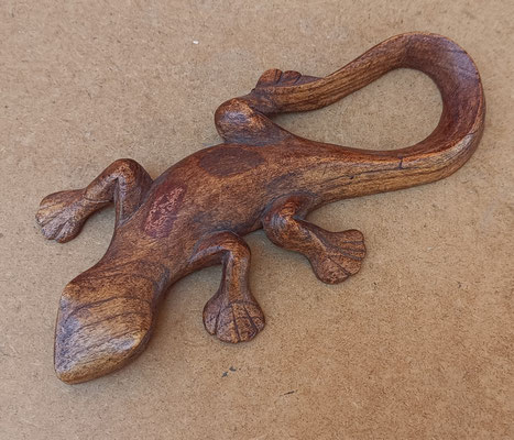 Lagartija madera. 22x10x2