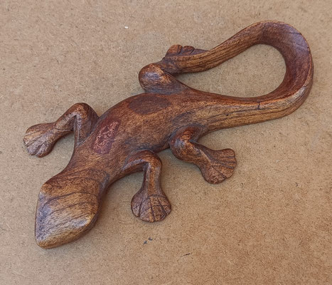 Lagartija madera. 22x10x2