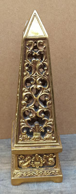 Obelisco resina. Ref 19/270. 28x8x8