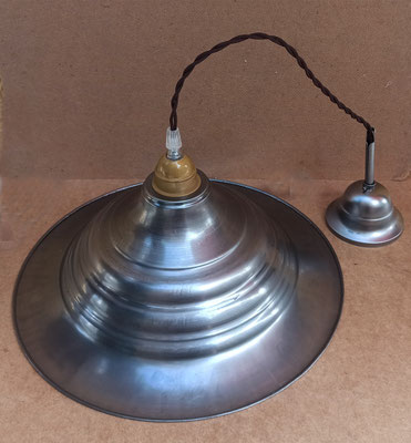 Lámpara de techo de aluminio. 65x34