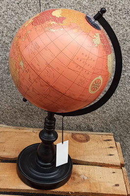 Globo terráqueo base madera. Ref 152253. 40x20.