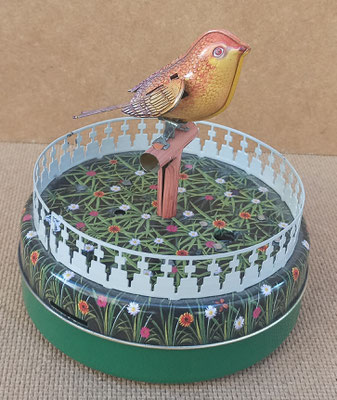 Pájaro cantor. Ref 1597. 12x11,5