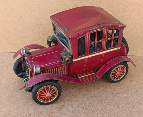 Coche de juguete japonés años 60 (Rosko toy). Ref RG023. 15x22x12 