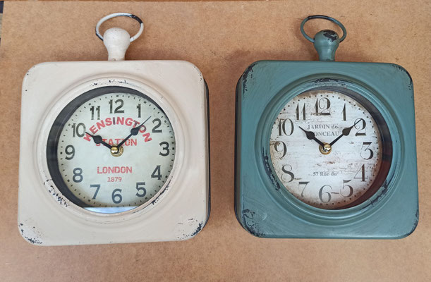 Reloj cuadrado pared. Ref 61946. 18x28.