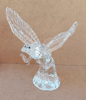 Águila cristal. 21x13x16