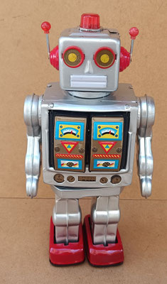 Robot Electron plateado. Ref 425. 32 cms. Funciona con pilas