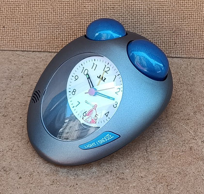 Reloj despertador . Ref G587. 12x10x6