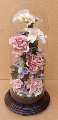 Fanal con flores de porcelana antiguo. Ref DSP002. 40x20