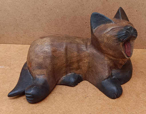 Gato madera teca. Ref EL0844. 23x13x15