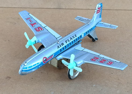 Avión. Ref MS107
