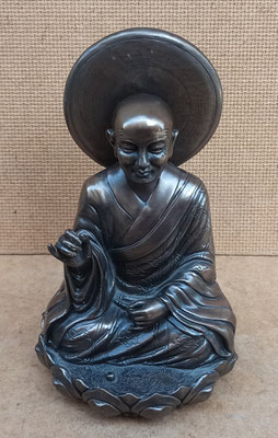 Figura Hachiman resina. Ref 23464. 14x8