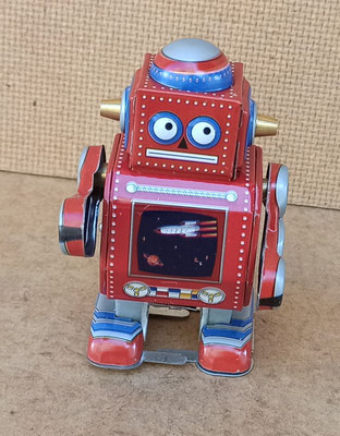 Robot rojo. Ref MS524R. 8 cms