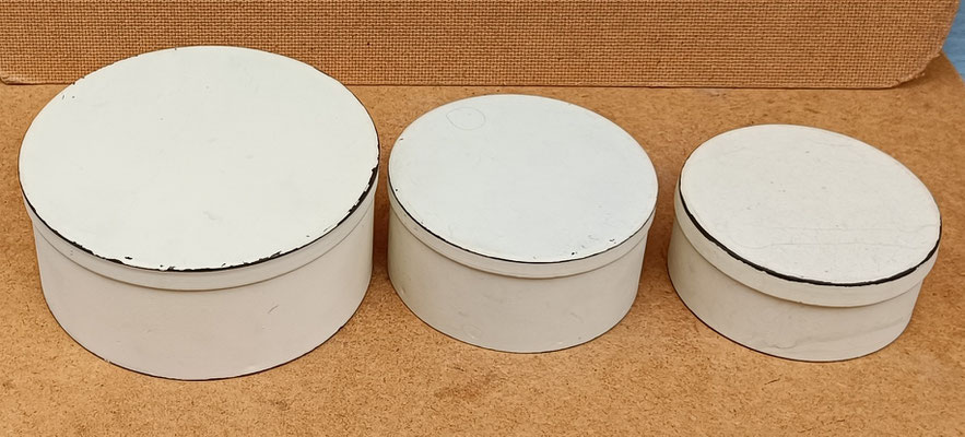 Caja metal. Ref 6Y224. Grande 6x15. Mediana 11x5. Pequeña 10x4