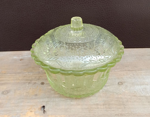 Bombonera de cristal con tapa. Ref24142523748. 14x13