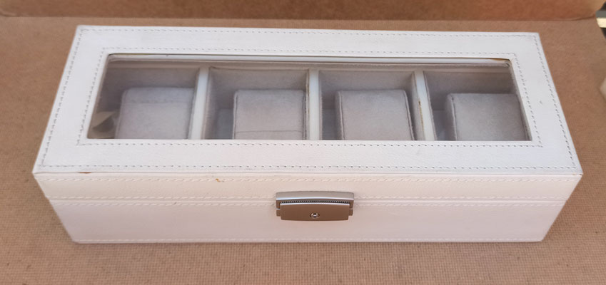Caja 4 relojes polipiel. Ref 32029229