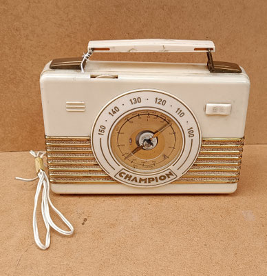 Radio Champion años 50. Ref RG025. 17x22x5,5