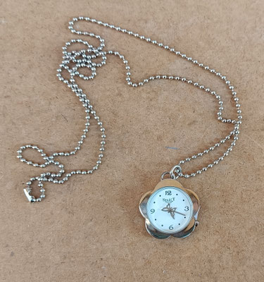 Reloj cadena a pila. Ref FR018. 3,5x3