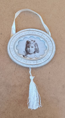 Portafotos mini colgar resina. Ref 2020. 25x12,5