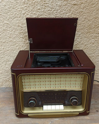 Reproducción radio madera. Radio/cassette/CD. Ref 70010660. 37x24x28