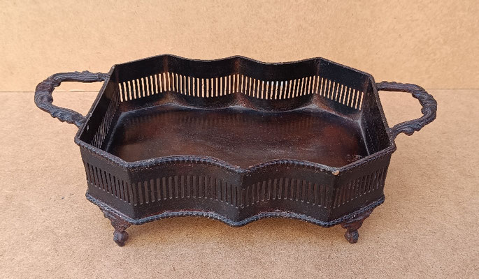 Bandeja con balcón metal. Ref 50005225. 29x15x8