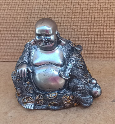 Figura Buda resina. Ref 2430403B. 7x8x5