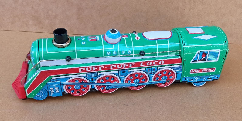 Puff-Puff loco. Ref ME660. Con humo, luz y sonido de silbato. 