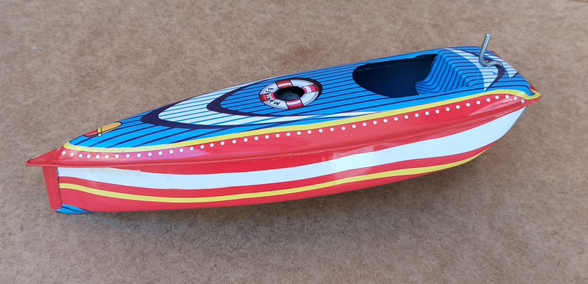 Canoa Pop Pop cruise. Ref 1377. 18 cms