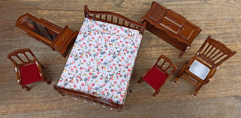 Dormitorio para casa de muñecas. Ref M020