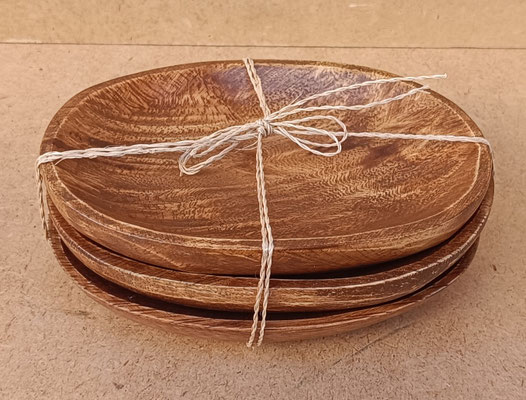 Set 3 platillos madera de acacia. Ref 33723. 14x10,5x5