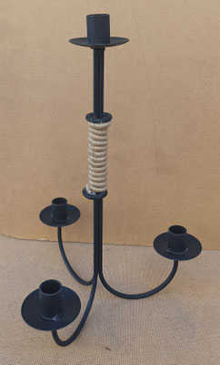 Candelabro metal. 4 brazos. 40x30