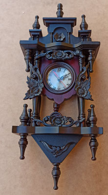 Reloj péndulo madera. Ref EL156. 55x23x10
