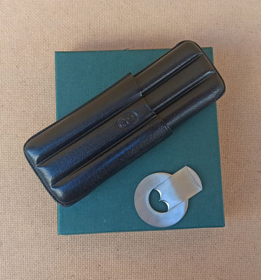 Purera piel triple negra con guillotina. Ref 33004349