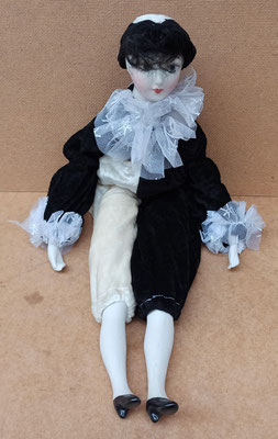 Muñeca porcelana antigua. 48x20