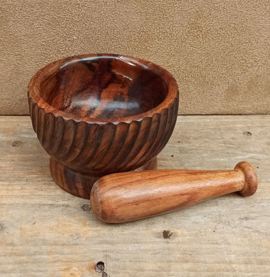 Mortero de madera. Ref 2/980. 7,5x10