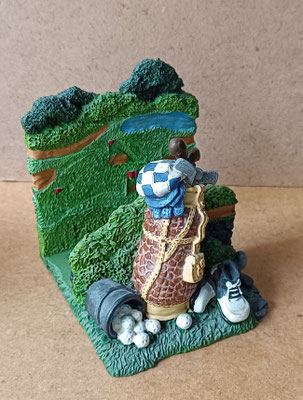 Cartero resina golf. Ref  8915/737. 12x10x10