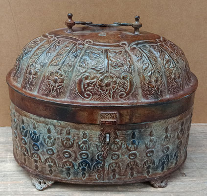 Cofre metal. Ref 81016. 34x23x36