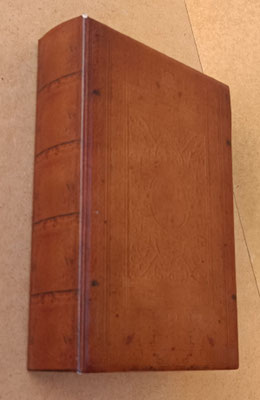 Caja libro grabado. Ref 39221. 30x21x7